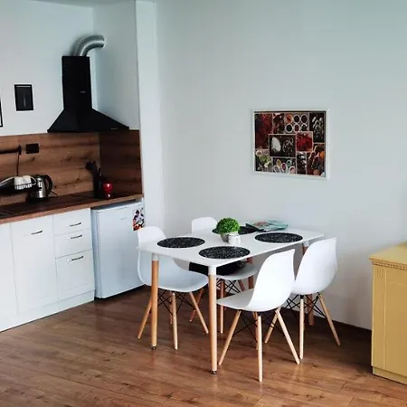 Appartement F 207 Del Sol - просторно студио с кухня