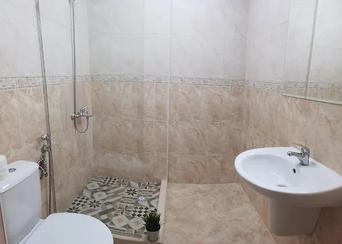 F 207 Del Sol - просторно студио с кухня Apartmán *